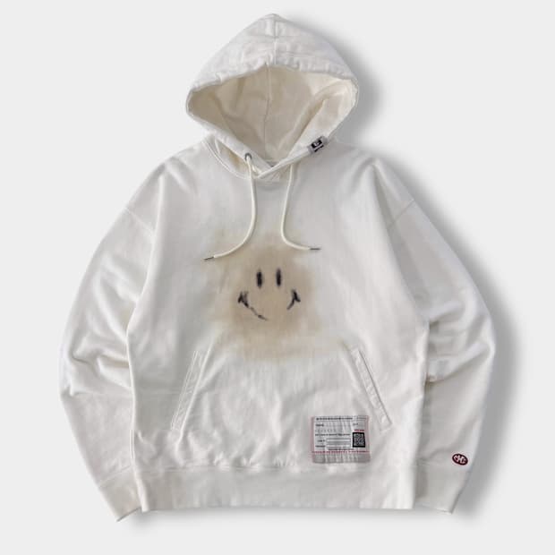 메종 미하라야스히로 24ss 오버핏 스마일리 페이스 스웻 후드