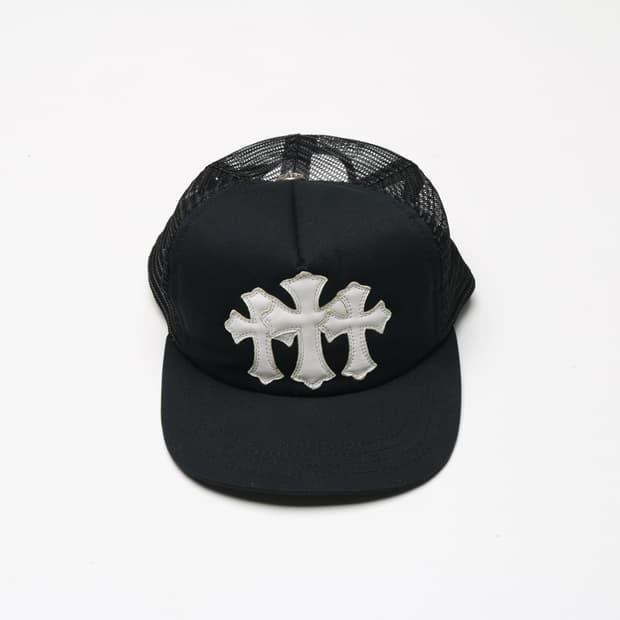 크롬하츠 세메터리 트리플 크로스 트러커 모자