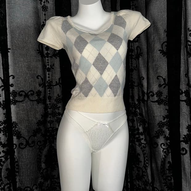 #anySiS ivory argyle knit top
