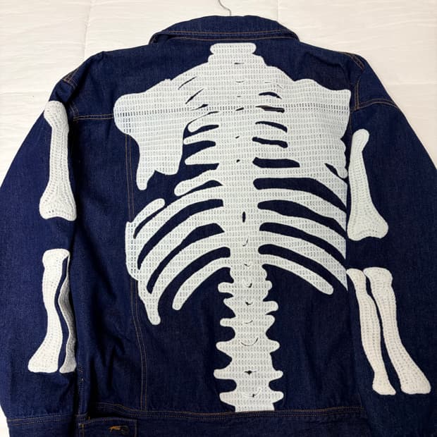 캐피탈 본 자켓 데님