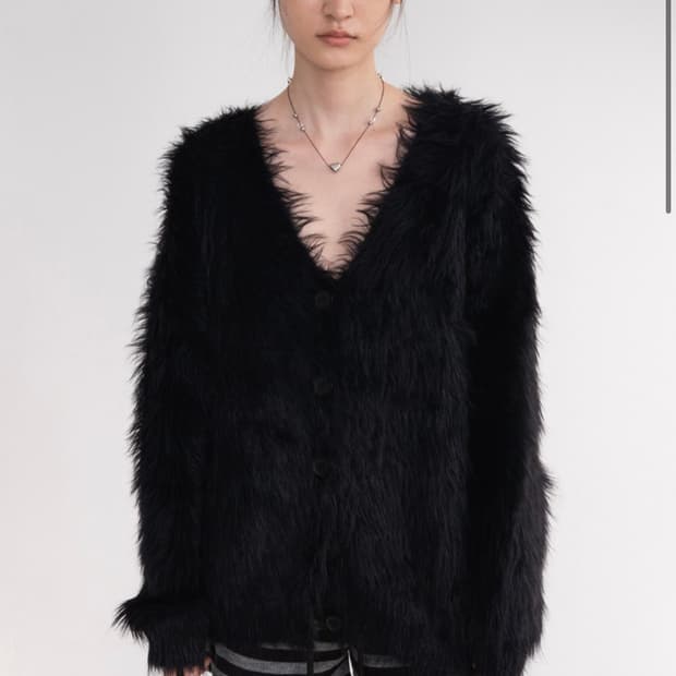 피키소사이어티 Over Brush Fur Jacket (Black)