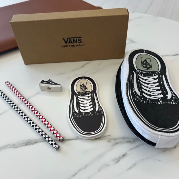 반스 학용품(필통,연필,지우개,포스트잇 4종)