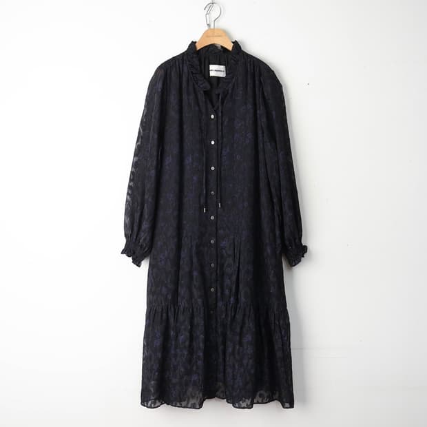 77/칼라거펠트 원피스