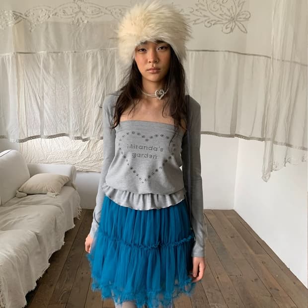 NotJustHim 탑 +스커트 세트