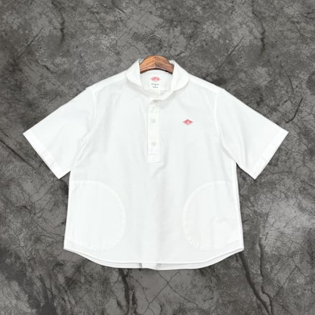 단톤 카라 코튼 반팔 셔츠