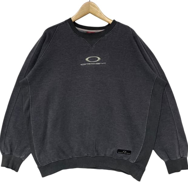 오클리 00’s software 맨투맨