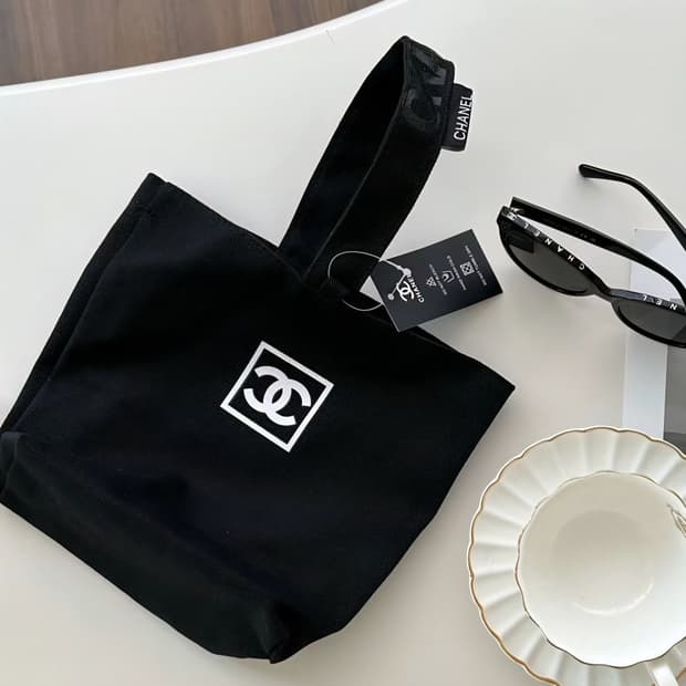샤넬 캔퍼스 에코백 토트백