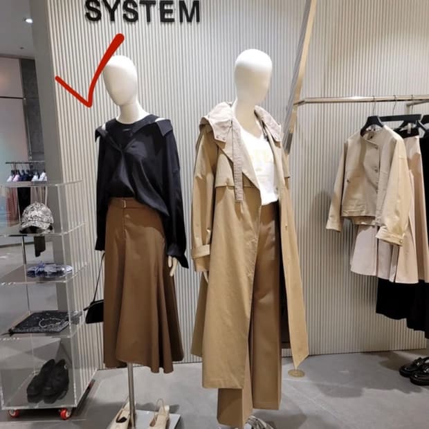 시스템 오프숄더 블라우스(정가33.5)