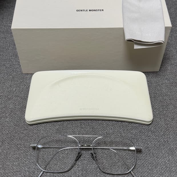 젠틀몬스터 세일러 02