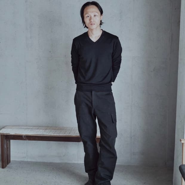 [구매] 모노프리베 Textured V-neck Sleeve