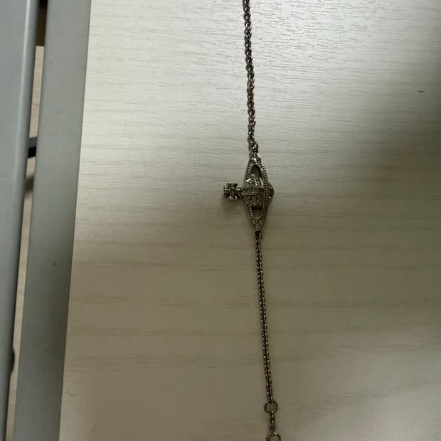 비비안웨스트우드 팔찌