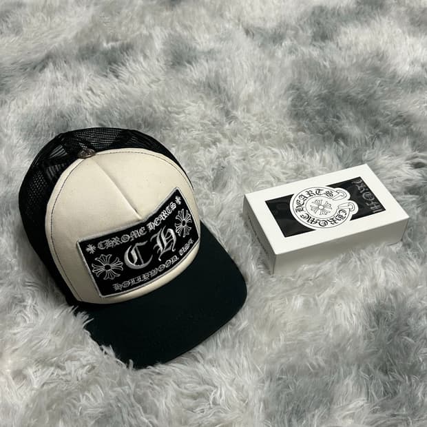 크롬하츠 트러커캡 화이트 블랙