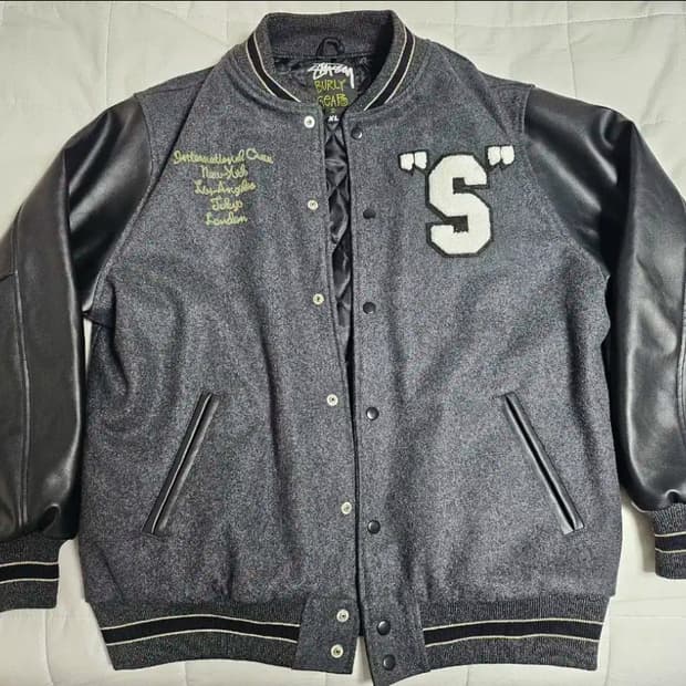 [새제품]스투시 불리기어 바시티 레더자켓 xl