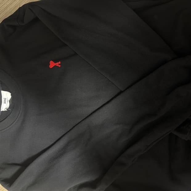 아미 맨투맨 L사이즈 판매합니다!