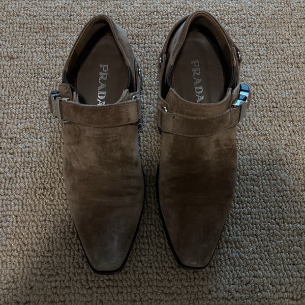 프라다 브라운 스웨이드 버클 앵클 부츠