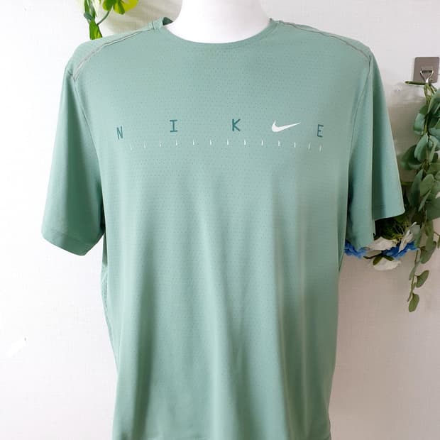 나이키 20ss 남성러닝 매쉬 로고반팔티 110 민트