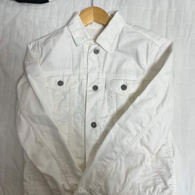 유니클로 화이트 데님 자켓