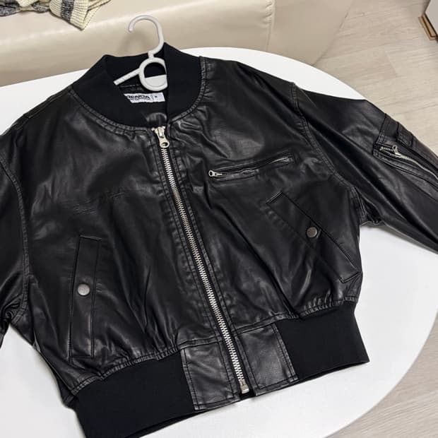 프렌다 크롭자켓