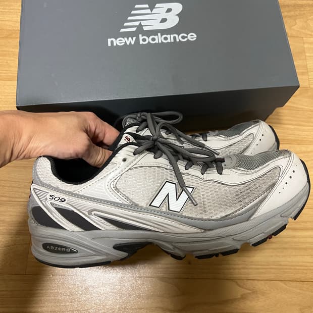 뉴발란스 509 U509GW 운동화 265mm (상태 좋음)