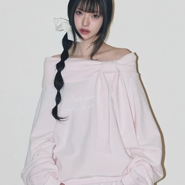 일리고 퓨어 보우 오프숄더 맨투맨 핑크