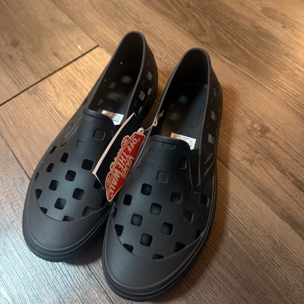 반스 UA 트랙 슬립온 260블랙 