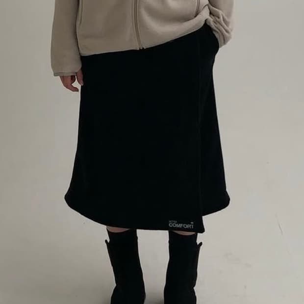 지초이 22-006 랩스커트 블랙