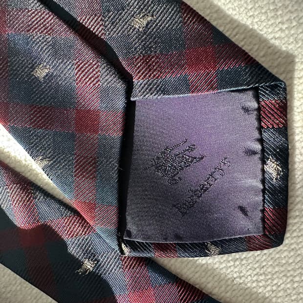 버버리 체크 넥타이