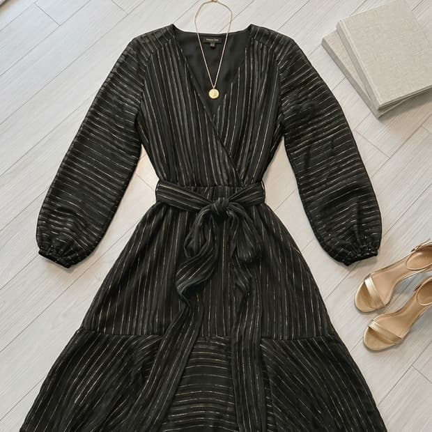 [마시모두띠] 골드 핀스트라이프 랩 원피스