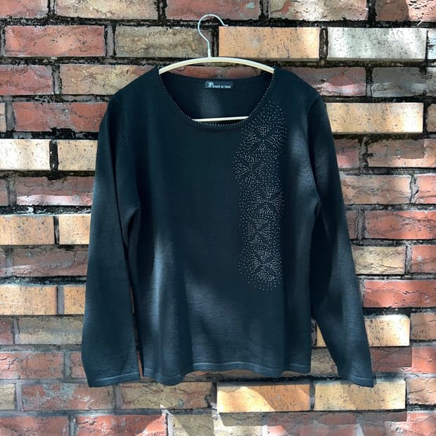 플로럴 비즈 니트 탑