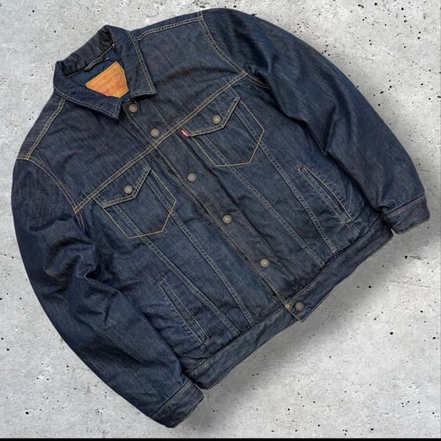 리바이스 데님 자켓 (패딩 안감 )
