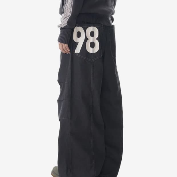 아캄 98 Printed Knee Pin-tuck Denim Pants 