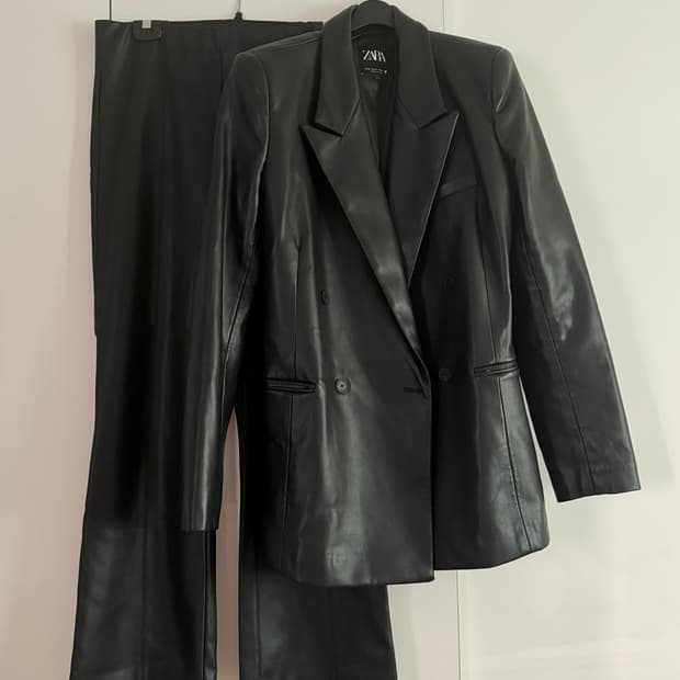 ZARA 레더 셋업 자켓(M) & 팬츠(L)