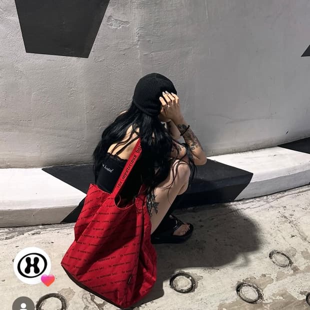 더미스테리어스호텔 풀로고 에코 백