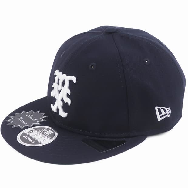 [새상품/F] 세인트미카엘 x 뉴에라 셀러브리티 모자 캡 네이비