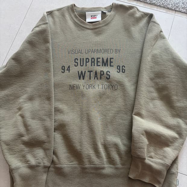 슈프림 더블탭스