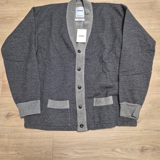 L) Bowwow 바우와우 솔트 페퍼 가디건