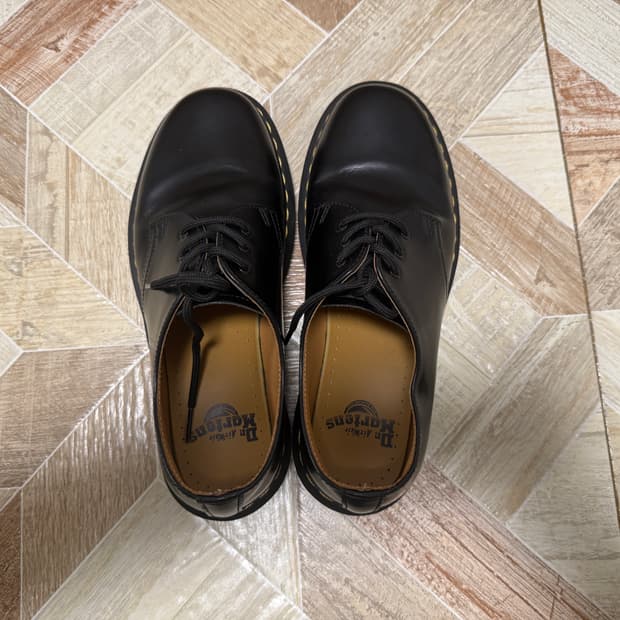 6UK 닥터마틴 3홀 스무스 1461 (250사이즈)