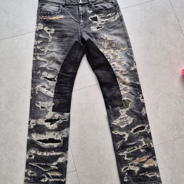 지방시 몰스킨 디스진 블랙 33사이즈