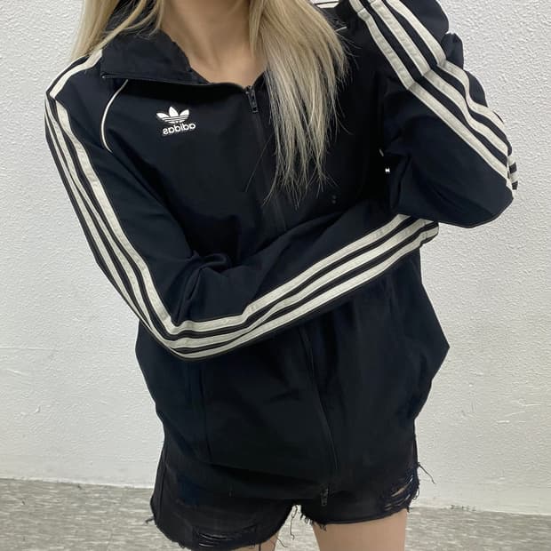 아디다스 에센셜 화이트라인 바람막이 L