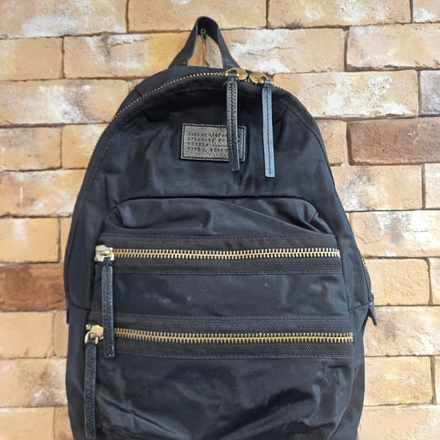 마크 제이콥스 블랙 백팩