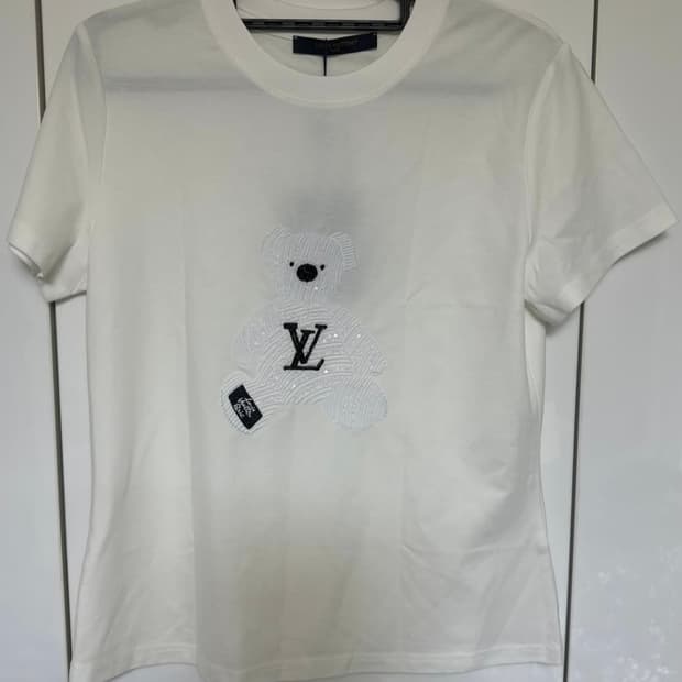 루이비통 테디베어 비즈반팔 티셔츠 화이트 