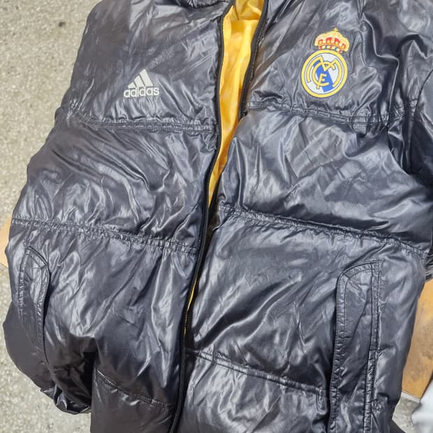 아디다스 레알마드리드 패딩 