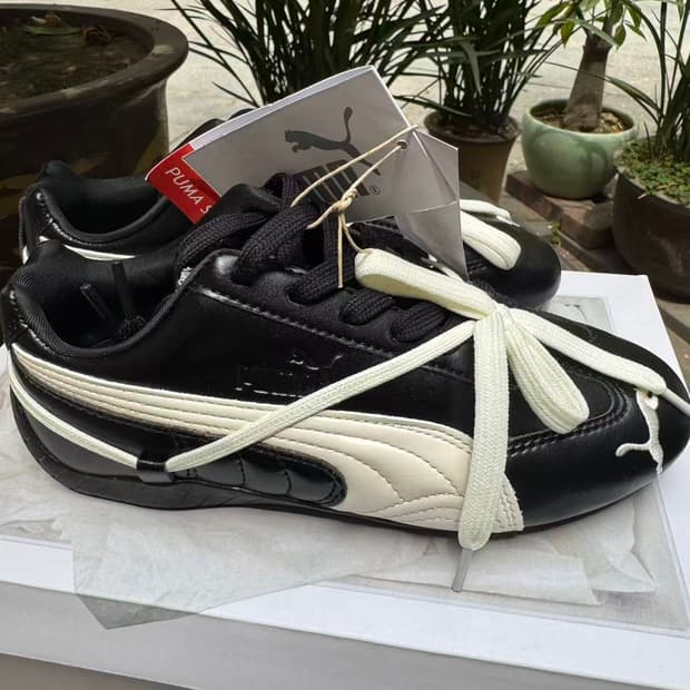 푸마 x 로제 스피드캣 PRM 블랙 웜 화이트 250MM