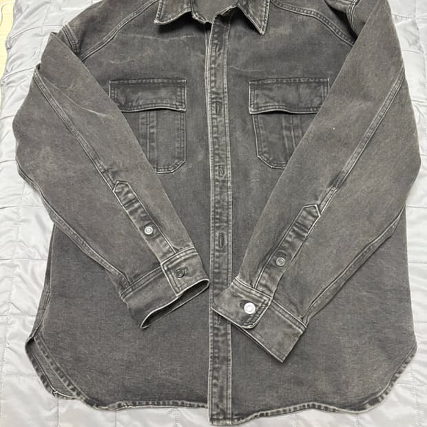 준지 흑청 트러커자켓(셔켓) 50사이즈