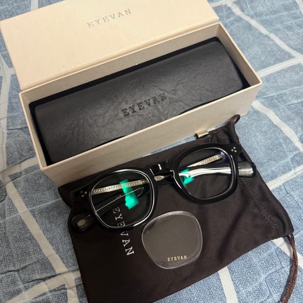 아이반 굿맨 안경