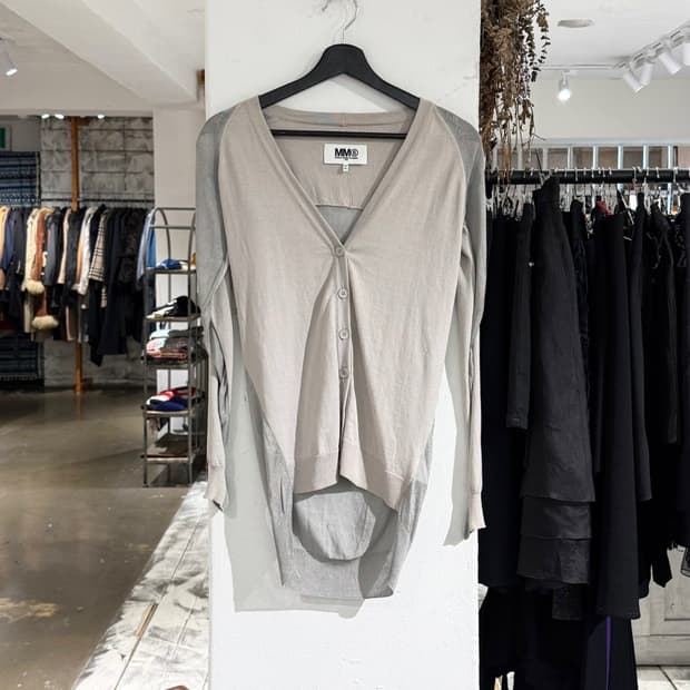 엠엠식스 그레이 패널 딥 브이넥 가디건