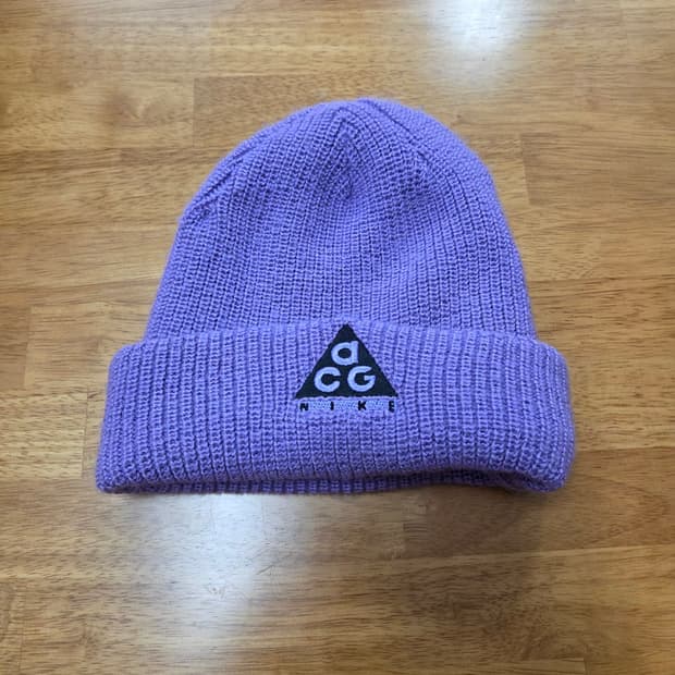나이키 acg 비니 보라색