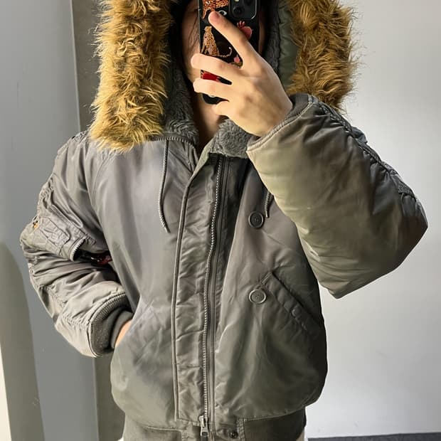 알파 인더스트리 U.S.A.F N-2B 파카