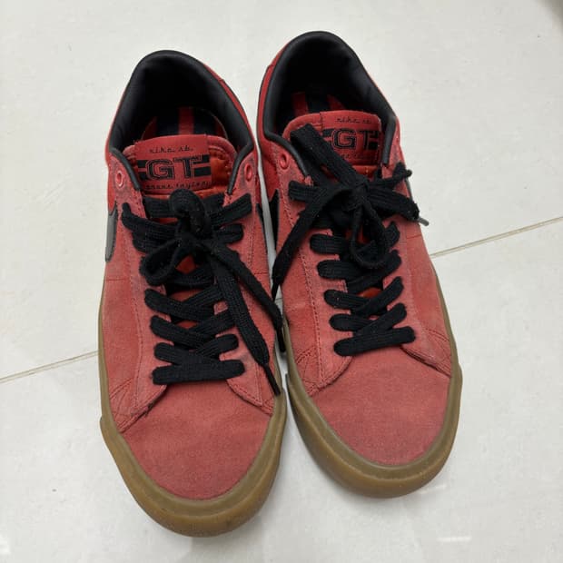 나이키 스웨이드 운동화 (250