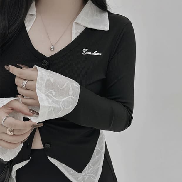 [새상품] 레이어드 브이넥 셔츠